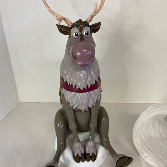 Disney Parks Sven Sipper-Movie Frozen - Picture 6 of 13